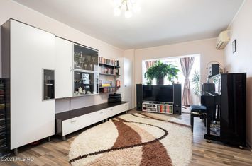 Apartament 2 camere de vanzare BABA NOVAC - Bucuresti anunturi imobiliare Bucuresti