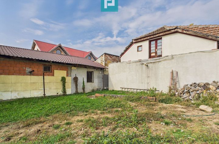 Casă cu teren , 2 fronturi, zona Plopi, Timişoara anunturi imobiliare Timis