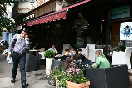 Experţii imobiliari spun că terenurile din zone de lux ca Dorobanţi şi Romană au ajuns la nivelul din 2006