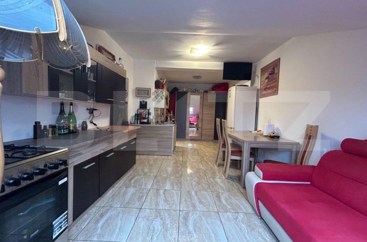 Apartament 3 camere de vanzare ROGERIUS - Bihor anunturi imobiliare Bihor