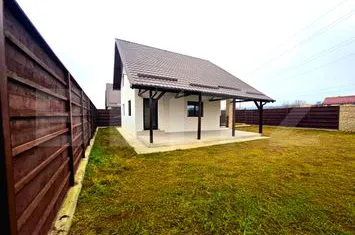 Casă - 4 camere de vanzare TARGOVISTE - Dambovita anunturi imobiliare Dambovita