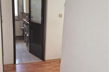 Apartament 3 camere de vanzare OSTROVENI - Valcea anunturi imobiliare Valcea