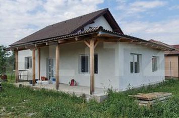 Vilă - 5 camere de vanzare FUGHIU - Bihor anunturi imobiliare Bihor