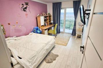 Vilă - 12 camere de vanzare FLORESTI - Cluj anunturi imobiliare Cluj