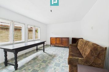 Casă în localitatea Gurahonț - Arad, teren 2914 mp anunturi imobiliare Arad