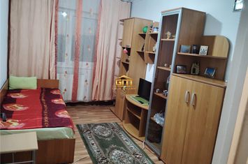Apartament 4 camere de vanzare OSTROVENI - Valcea anunturi imobiliare Valcea