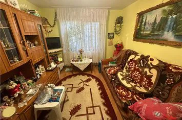 Apartament 3 camere de vanzare SUD - Vrancea anunturi imobiliare Vrancea