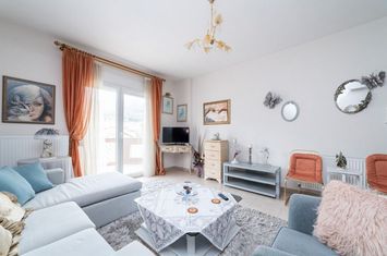 Apartament 66 mp, 2 dormitoare — Profitis Ilias anunturi imobiliare Grecia