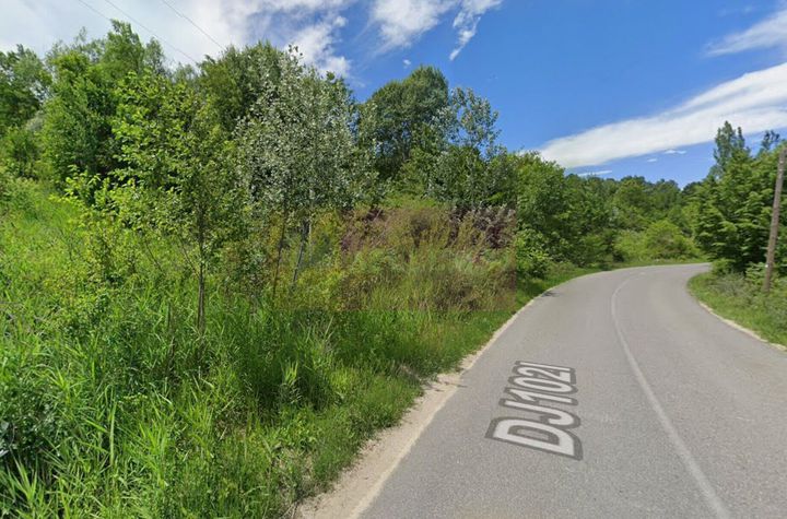 Teren intravilan de vanzare in Lunca Mare (la 10 km de Valea Doftanei) anunturi imobiliare Prahova
