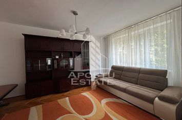 Apartament cu 4 camere, 2 bai, 3 balcoane,decomandat, Central anunturi imobiliare Timis