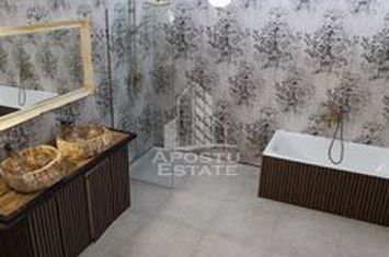 Apartament|Spatiu Comercial, renovat, luxos, 170 mp, Ultracentral anunturi imobiliare Arad