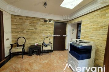 Apartament 3 camere de vanzare CENTRU - Prahova anunturi imobiliare Prahova