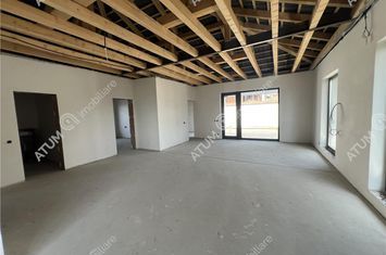 Casă - 4 camere de vanzare TEREZIAN - Sibiu anunturi imobiliare Sibiu