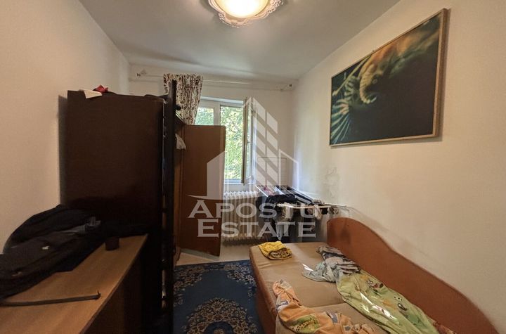 Apartament cu 3 camere in zona Sagului, etaj intermediar anunturi imobiliare Timis