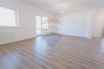 Apartament cu 3 camere de vanzare anunturi imobiliare Sibiu