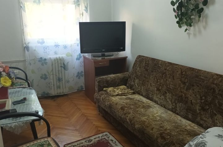 Apartament 3 camere de vanzare ORADEA - Bihor anunturi imobiliare Bihor