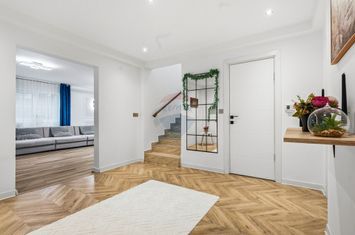 Casa de Vânzare 164mp, Teren 548mp - Lunca Cetățuii - Cartier Astoria anunturi imobiliare Iasi