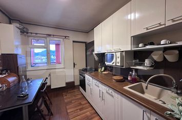 Apartament 4 camere de vanzare ASTRA - Brasov anunturi imobiliare Brasov