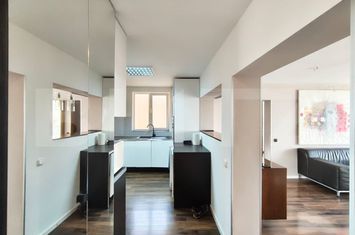 Apartament 3 camere de vanzare ROGERIUS - Bihor anunturi imobiliare Bihor