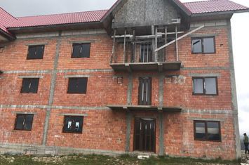 Vilă - 24 camere de vanzare GEORGE ENESCU - Dolj anunturi imobiliare Dolj