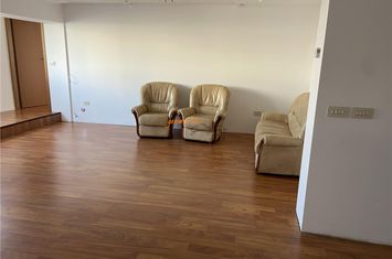 Apartament 4 camere de vanzare ULTRACENTRAL - Vrancea anunturi imobiliare Vrancea