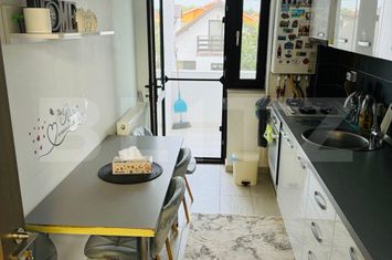 Apartament 3 camere de vanzare CRAIOVA - Dolj anunturi imobiliare Dolj