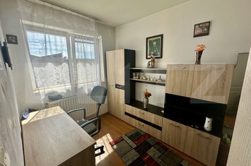 Apartament 3 camere de vanzare SEBES - Alba anunturi imobiliare Alba
