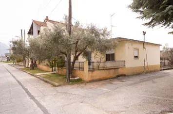 Casă 80 mp pe lot 332 mp în Agios Athanasios anunturi imobiliare Grecia