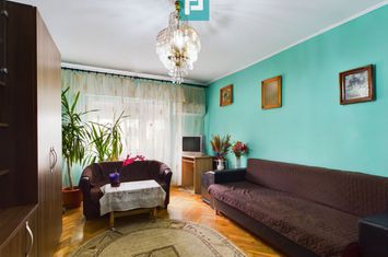 Apartament 2 camere decomandat - Confecții anunturi imobiliare Arad