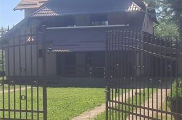 Vilă - 6 camere de vanzare BREAZA - Prahova anunturi imobiliare Prahova