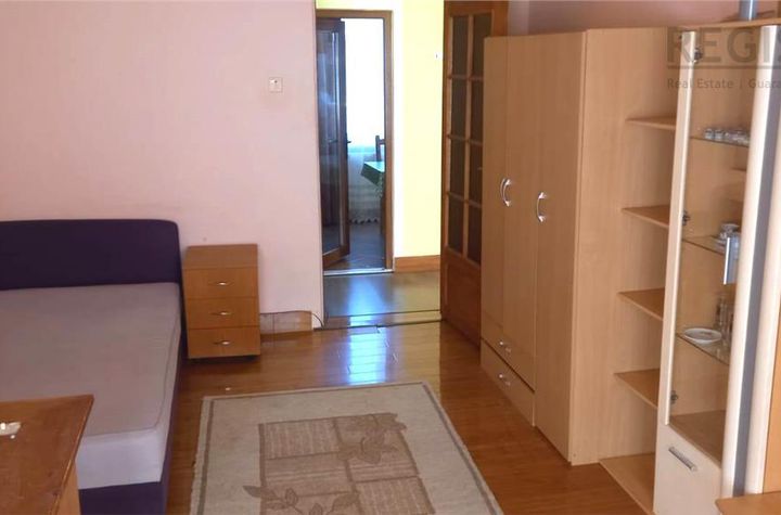 Apartament 2 camere de vanzare TRACTORUL - Brasov anunturi imobiliare Brasov