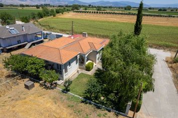 Casă parter 180 mp pe teren 702 mp, Sitagros anunturi imobiliare Grecia