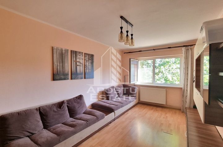 Apartament 3 camere, decomandat, centrala proprie, zona Lipovei anunturi imobiliare Timis