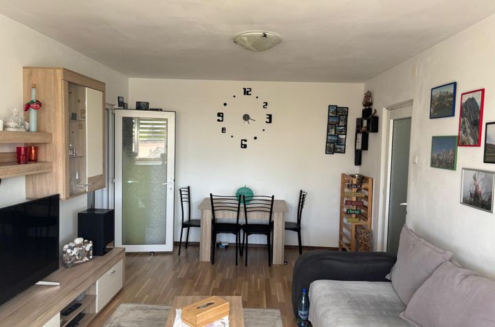 Apartament 2 camere de vanzare ASTRA - Brasov anunturi imobiliare Brasov