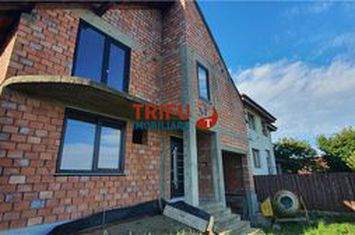 Casă - 4 camere de vanzare CENTRAL - Alba anunturi imobiliare Alba