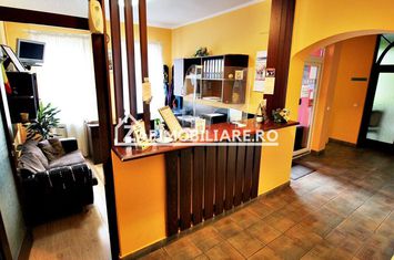 Pensiune aproape de centru,10 camere,13 băi,1 restaurant anunturi imobiliare Mures