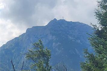 Casă - 7 camere de vanzare BUSTENI - Prahova anunturi imobiliare Prahova