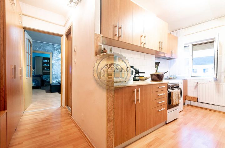 Apartament 2 camere de vanzare IOSIA - Bihor anunturi imobiliare Bihor