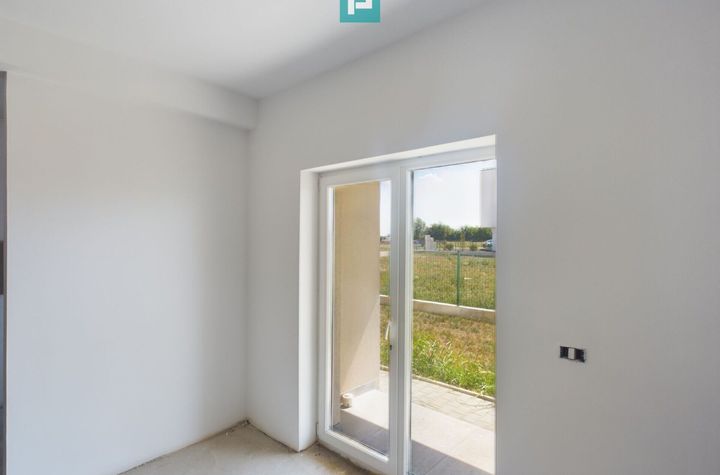 Apartament cu 3 camere, curte proprie, zona Torontalului anunturi imobiliare Timis