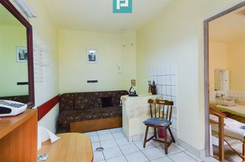 Apartament cu 4 camere în inima Aradului anunturi imobiliare Arad