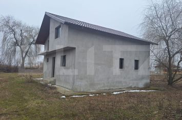 Vilă - 3 camere de vanzare LAZURI - Dambovita anunturi imobiliare Dambovita