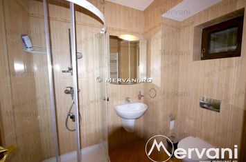 Casă - 7 camere de vanzare BUSTENI - Prahova anunturi imobiliare Prahova
