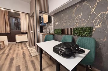 Apartament 3 camere de vanzare CENTRUL ISTORIC - Brasov anunturi imobiliare Brasov