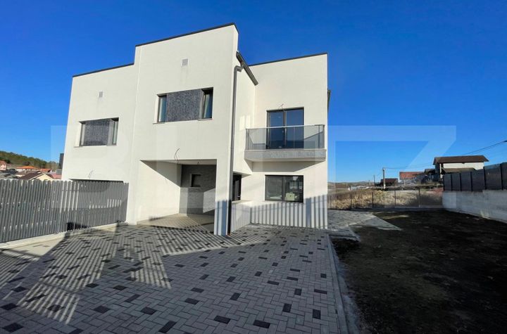 Vilă - 4 camere de vanzare CAMPENESTI - Cluj anunturi imobiliare Cluj