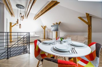 Chirie, 1 cameră, semicentral, Oradea. 450€/lună. Comision 0 anunturi imobiliare Bihor