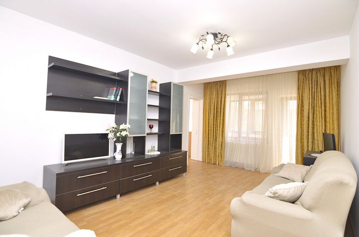 Apartament 3 camere de inchiriat UNIRII - Bucuresti anunturi imobiliare Bucuresti