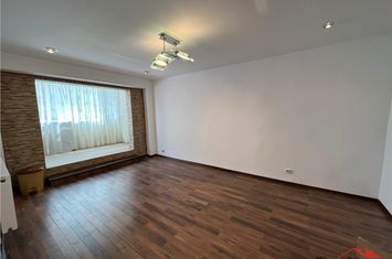 Apartament 3 camere de vanzare ULTRACENTRAL - Vrancea anunturi imobiliare Vrancea