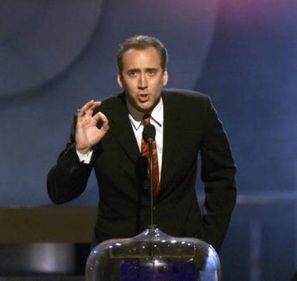 Nicolas Cage e salvat!