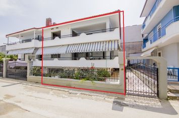 Două apartamente 85,5 mp în Paralia Ofriniou, la 50 m de mare anunturi imobiliare Grecia