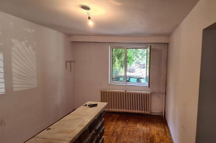Apartament 2 camere de vanzare FERENTARI - Bucuresti anunturi imobiliare Bucuresti
